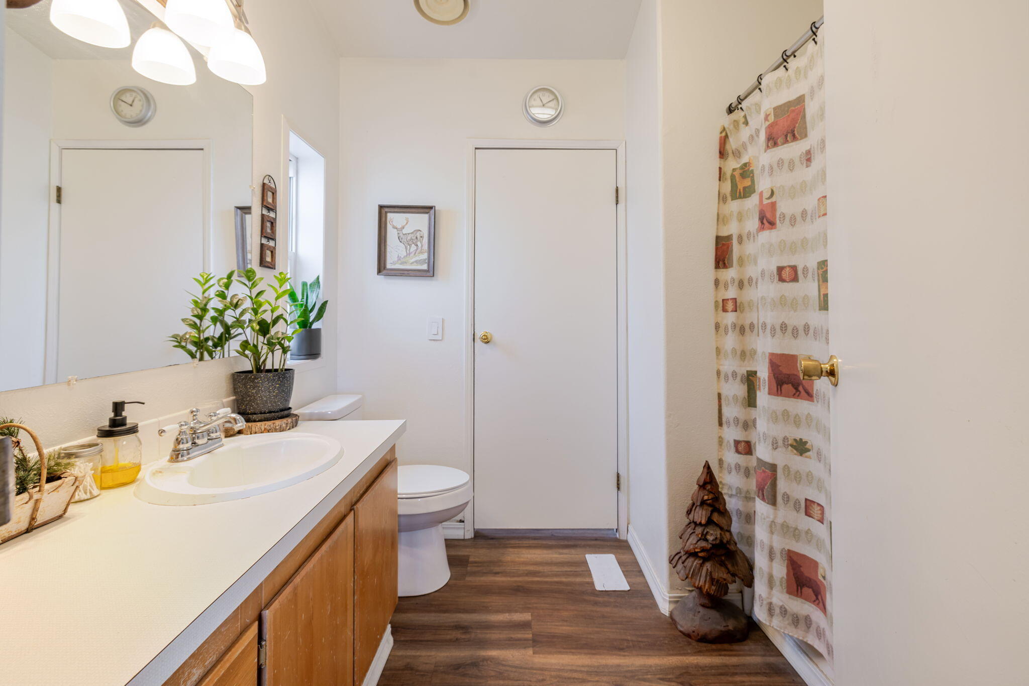 21070 Robin Avenue Bend, OR 97703 - Photo 22 of 62 36-web-or-mls-21070 Robin Avenue Interio