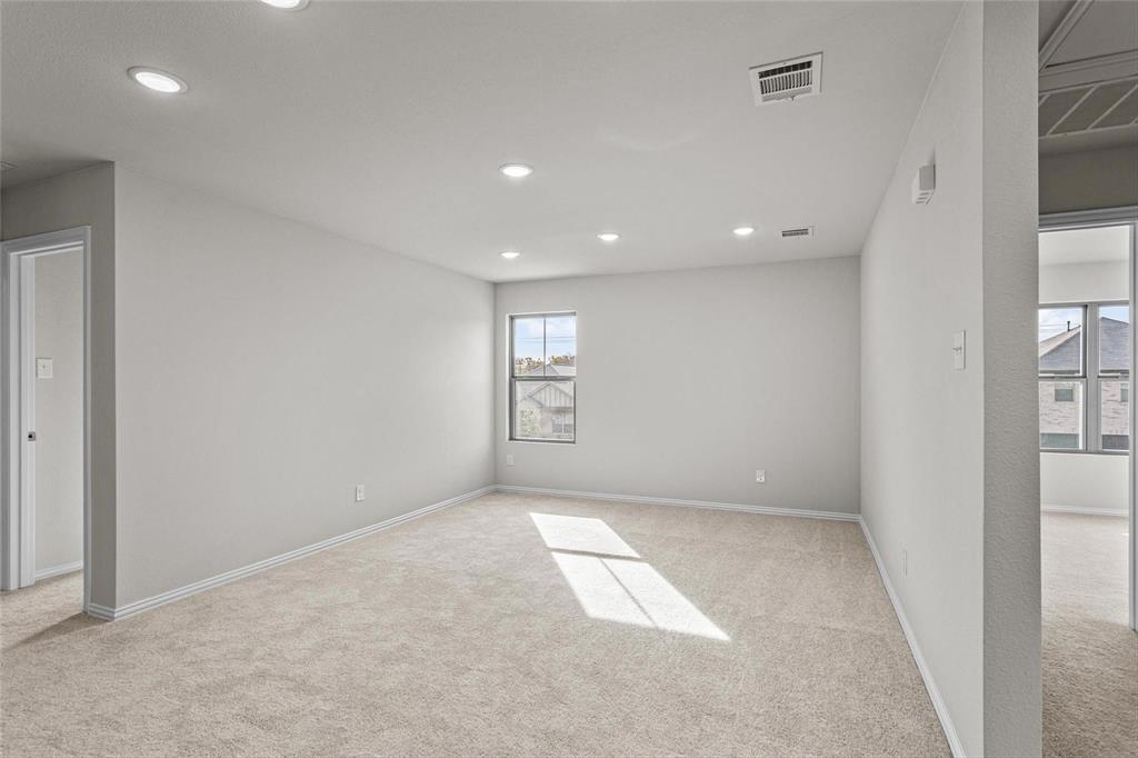 512 Meadow Run Drive Van Alstyne, TX 75495 - Photo 6 of 12