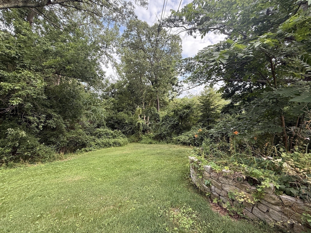 11 Danforth Park Road Framingham, MA 01701 - Photo 27 of 33