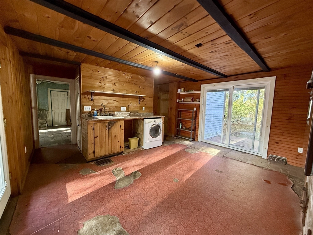 11 Danforth Park Road Framingham, MA 01701 - Photo 10 of 33