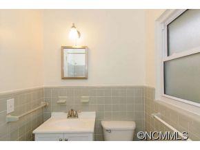 26 Wendover Road Asheville, NC 28806 - Photo 14 of 18 Gallery Image 14