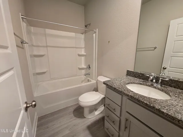 $2,100 | 15624 Hawick Lane, Biloxi, MS 39532