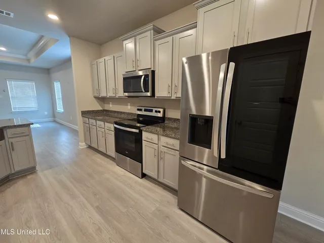 $2,100 | 15624 Hawick Lane, Biloxi, MS 39532