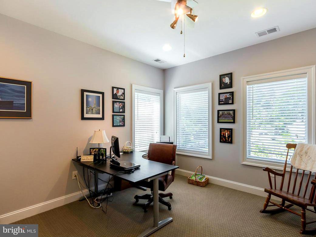 345 Edgewater Road Pasadena, MD 21122 - Photo 21 of 30 Office could be 4th Bedroom