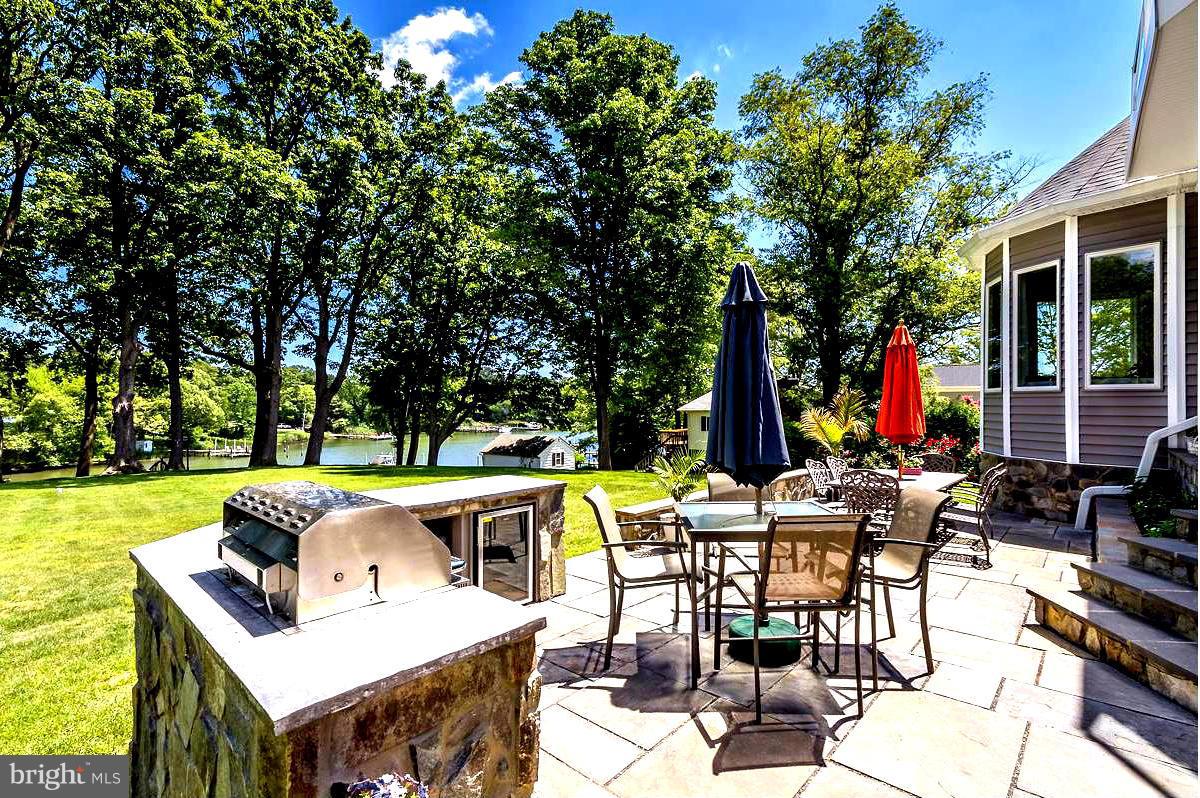 345 Edgewater Road Pasadena, MD 21122 - Photo 26 of 30 Outdoor living space