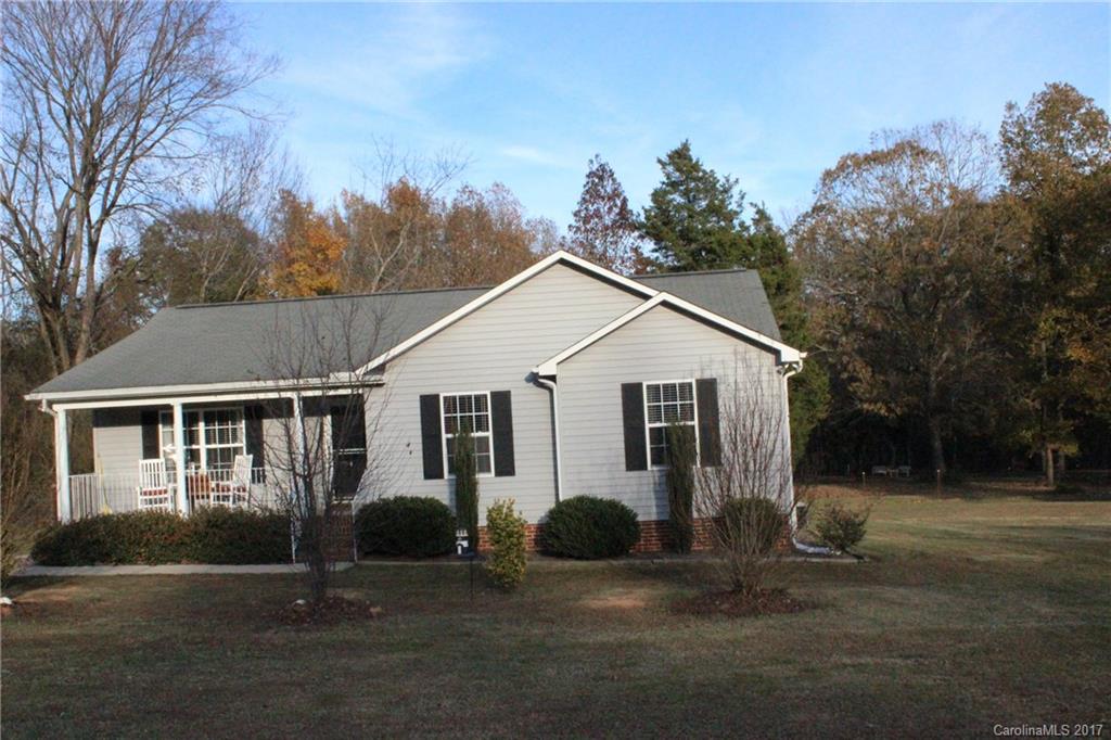 2982 Kingsburry Road Clover, SC 29710 - Photo 1 of 12 Gallery Image 1