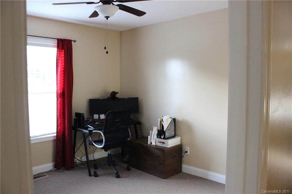 2982 Kingsburry Road Clover, SC 29710 - Photo 7 of 12 Gallery Image 7