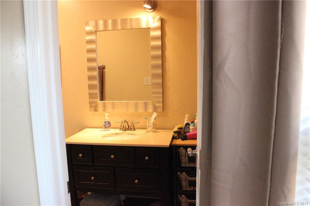 2982 Kingsburry Road Clover, SC 29710 - Photo 10 of 12 Gallery Image 10