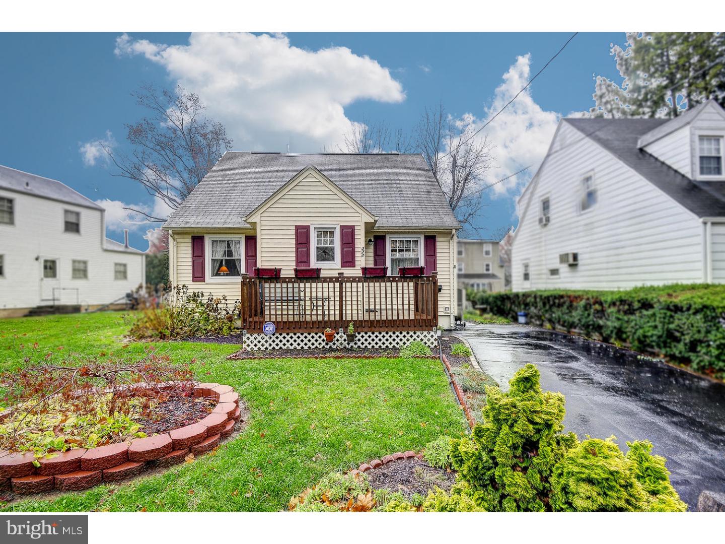 327 Sutherland Road Ewing, NJ 08618 - Photo 1 of 17 Exterior Front