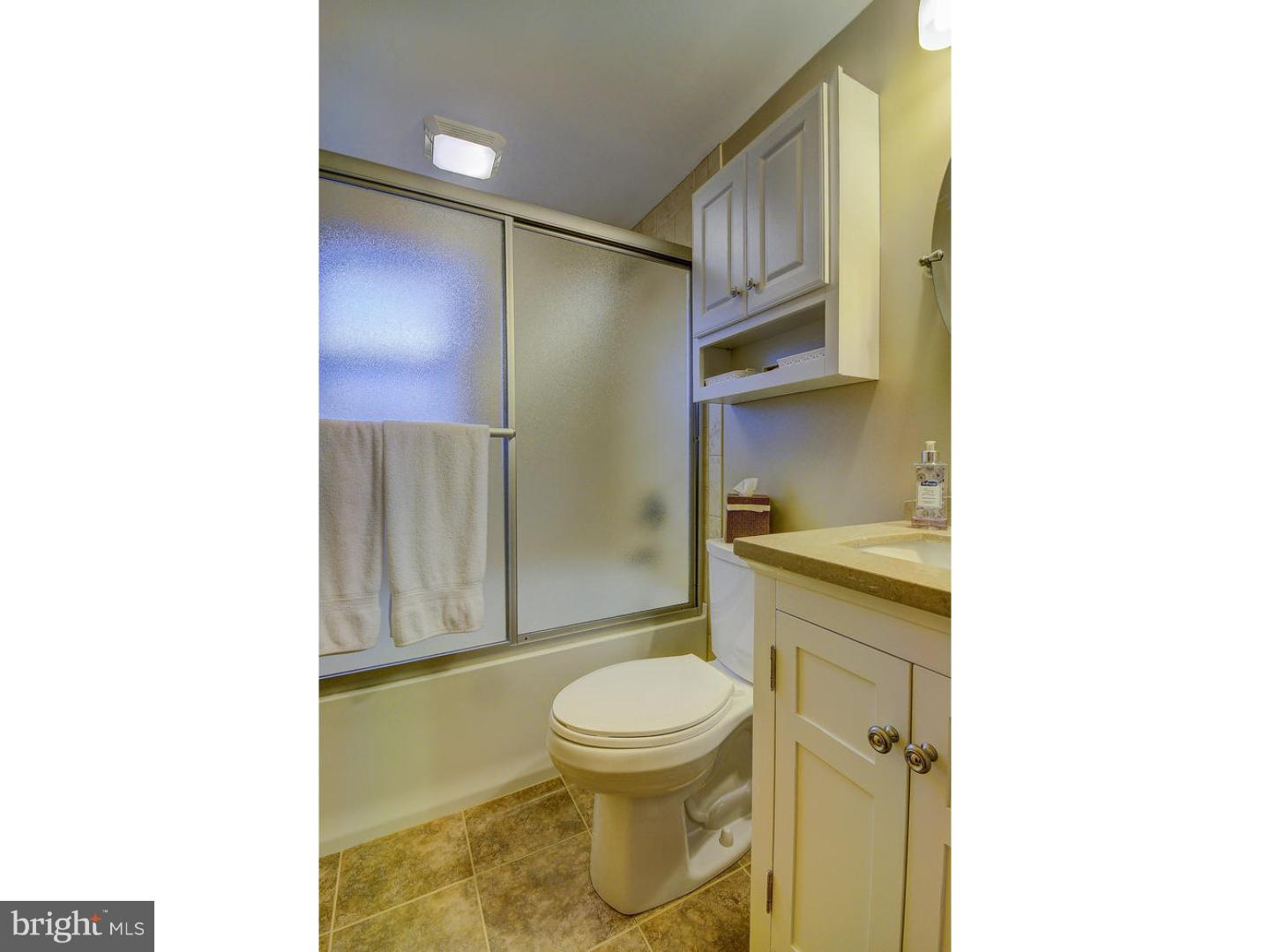 327 Sutherland Road Ewing, NJ 08618 - Photo 16 of 17 Gallery Image 16
