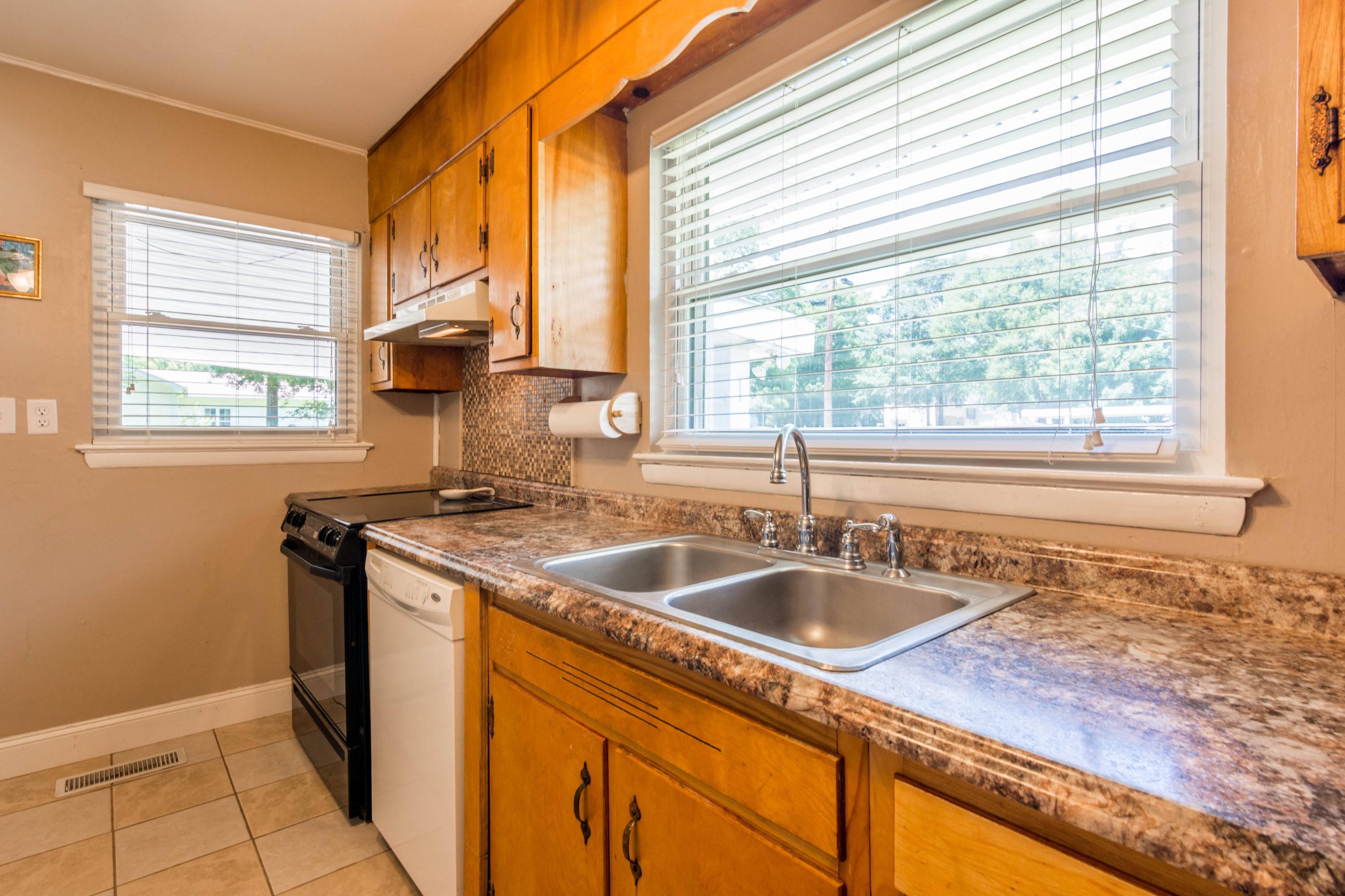 8805 Springfield Road Soddy Daisy, TN 37379 - Photo 11 of 40 8805 Spring Feild Rd-14