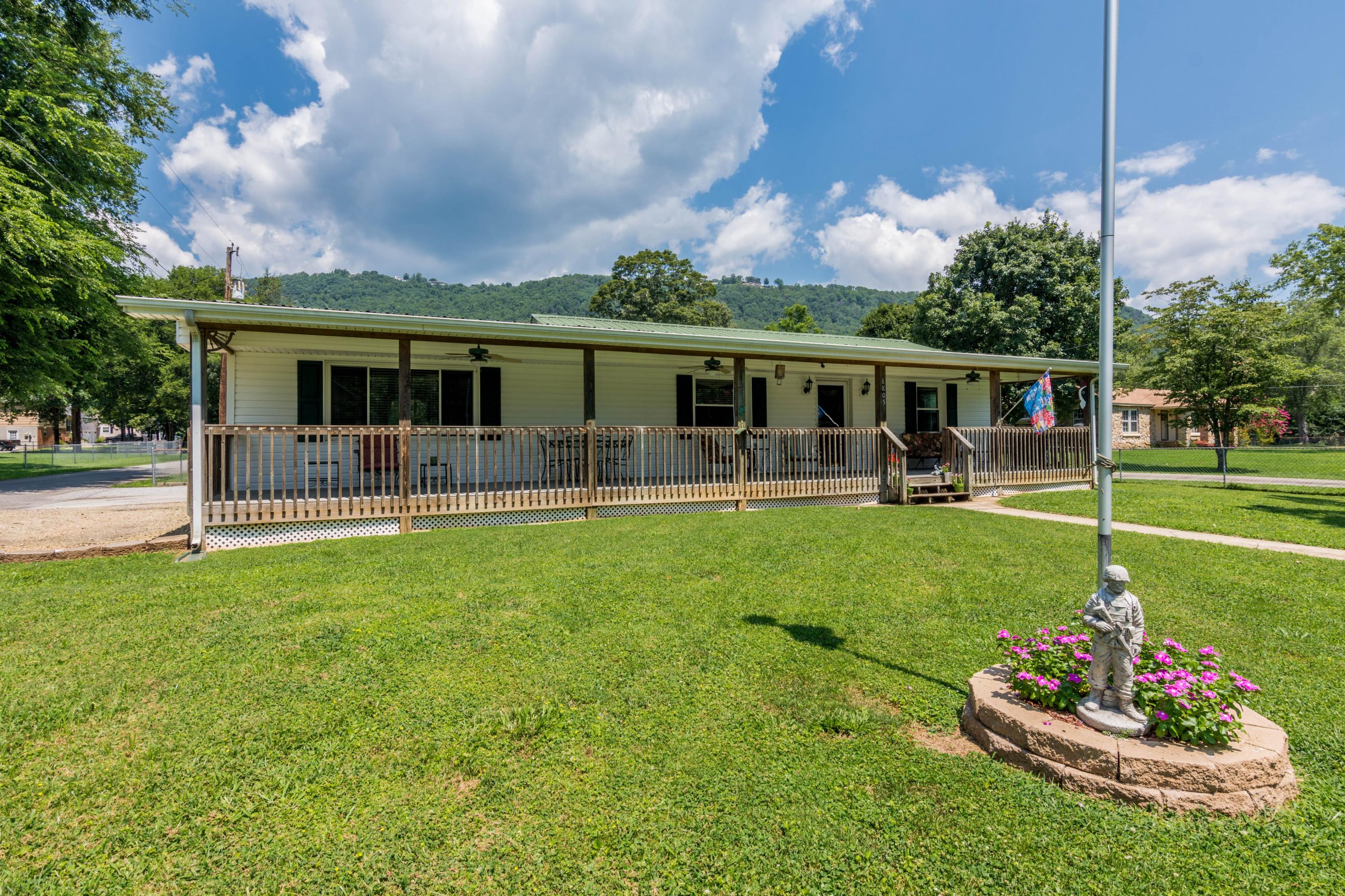 8805 Springfield Road Soddy Daisy, TN 37379 - Photo 4 of 40 8805 Spring Feild Rd-6