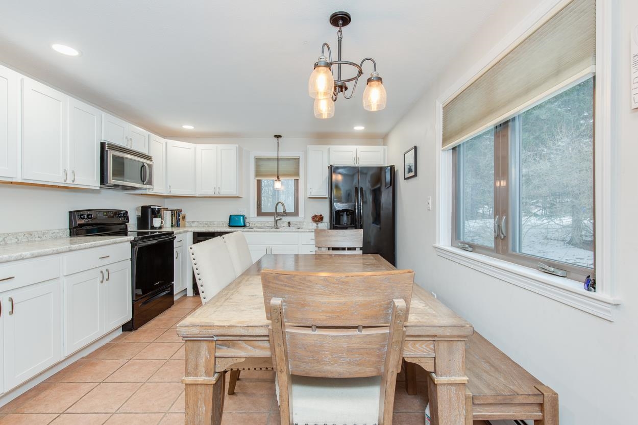 13 Kilrea Road, Unit L Derry, NH 03038 - Photo 5 of 40