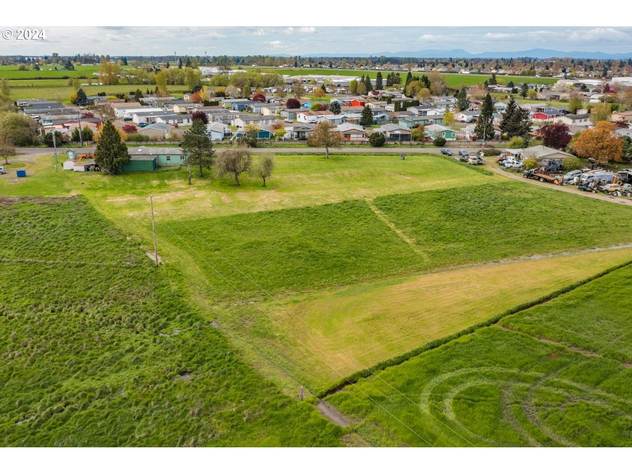 4055 Southeast Spicer Road Albany, OR 97322 - Photo 1 of 10