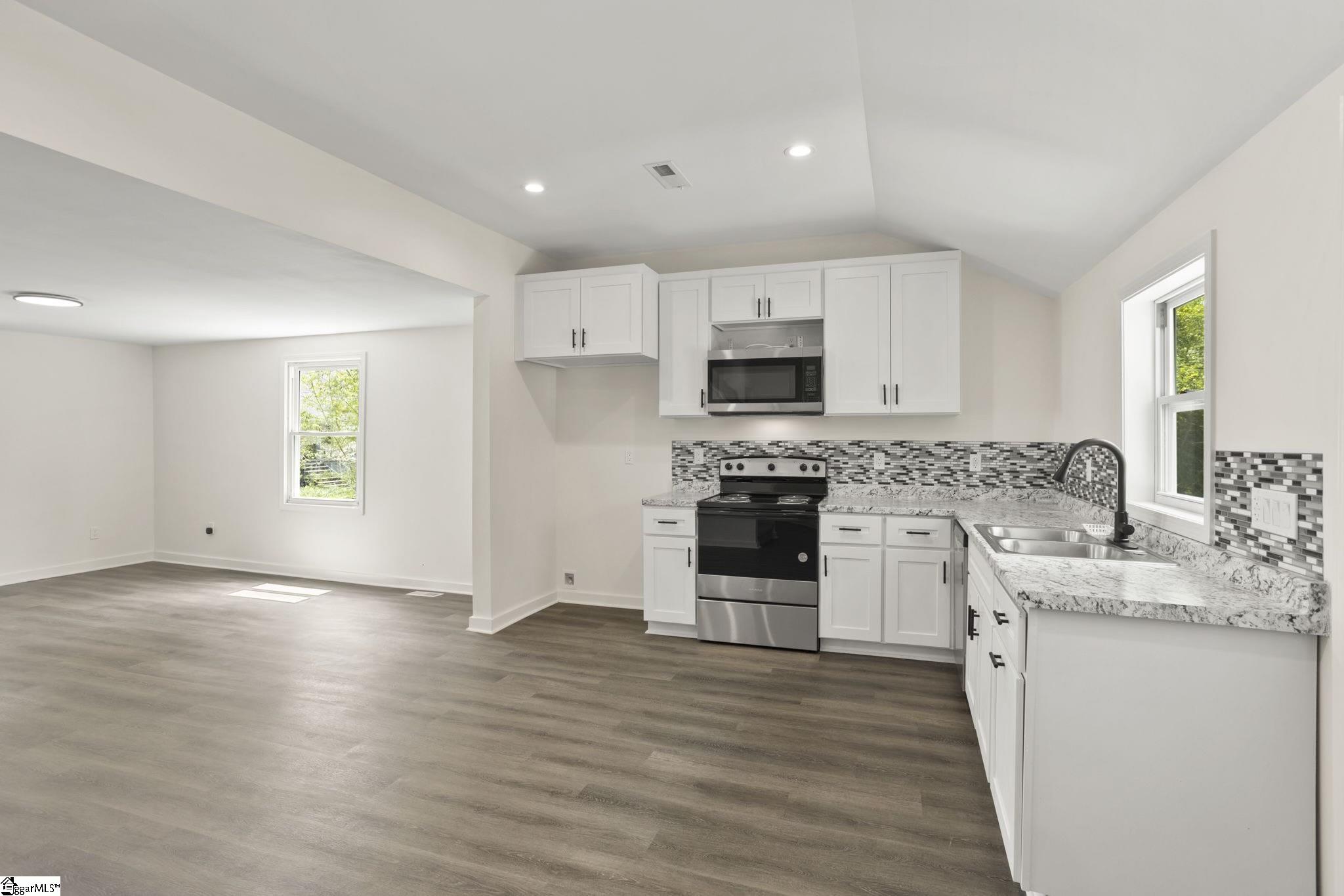 203 Orr Street Honea Path, SC 29654 - Photo 9 of 23