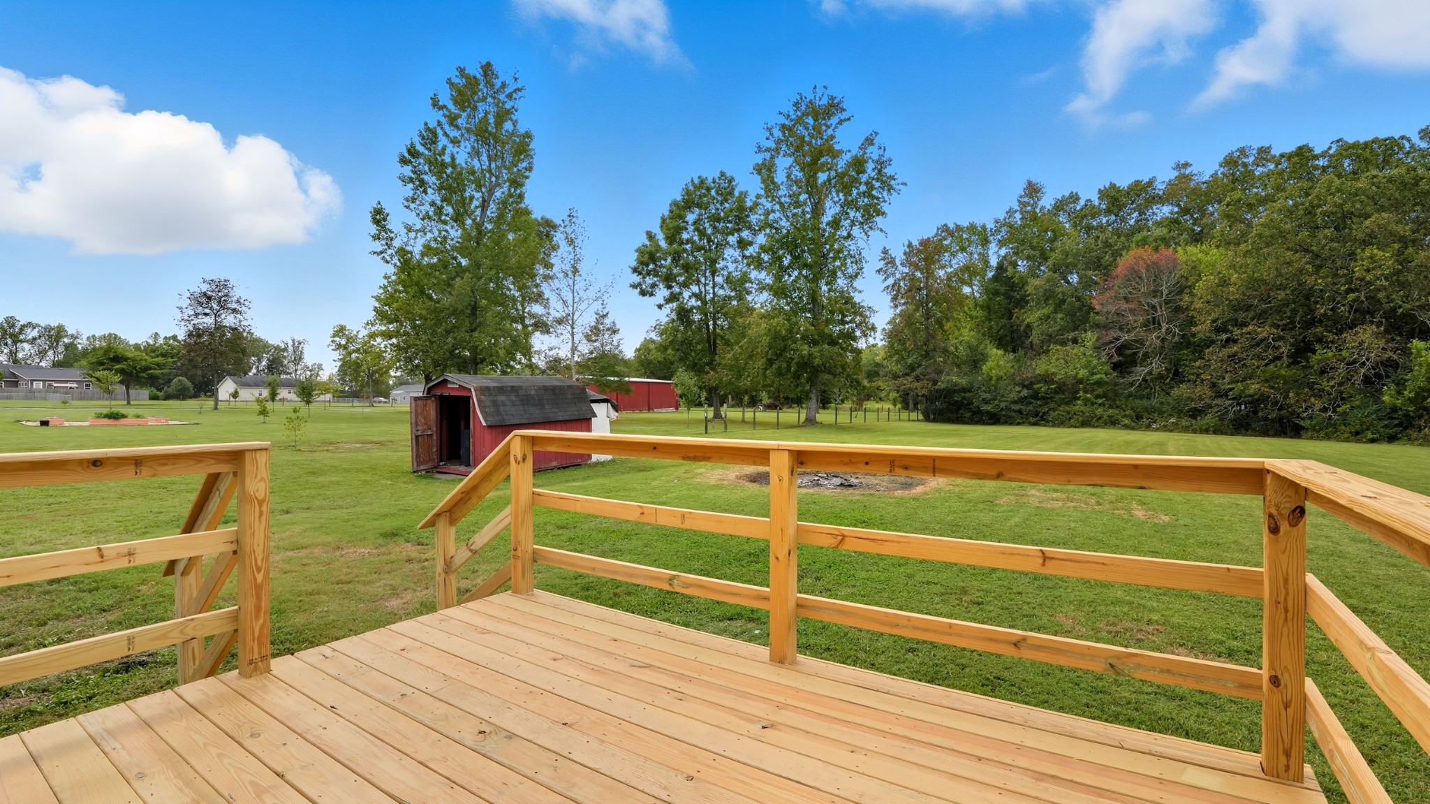 5425 Awalt Road Tullahoma, TN 37388 - Photo 23 of 33 a view of a balcony with yard