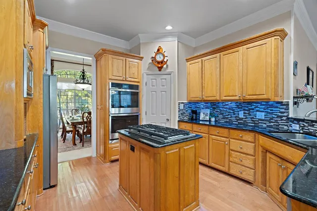 $915,000 | 605 Royal Lane, Southlake, TX 76092