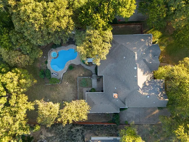 $915,000 | 605 Royal Lane, Southlake, TX 76092