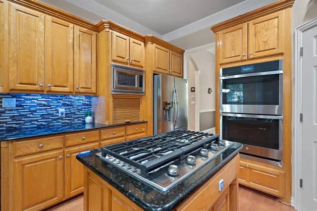 $915,000 | 605 Royal Lane, Southlake, TX 76092