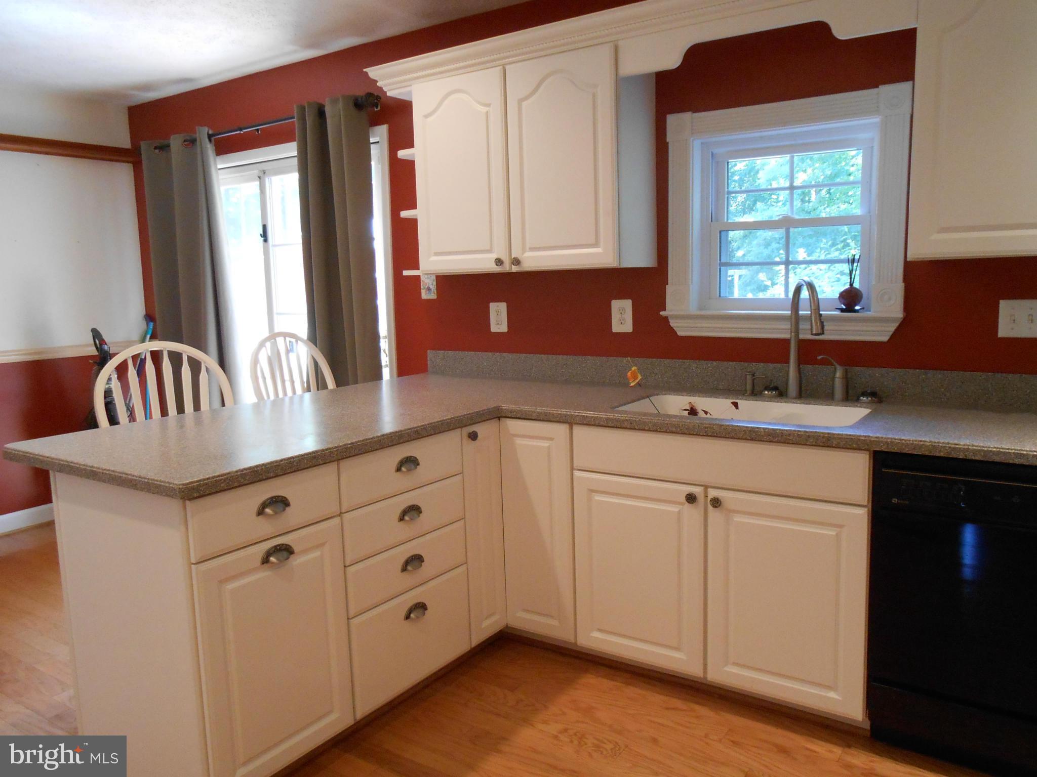 41302 Medleys Neck Road Leonardtown, MD 20650 - Photo 3 of 16 Kitchen