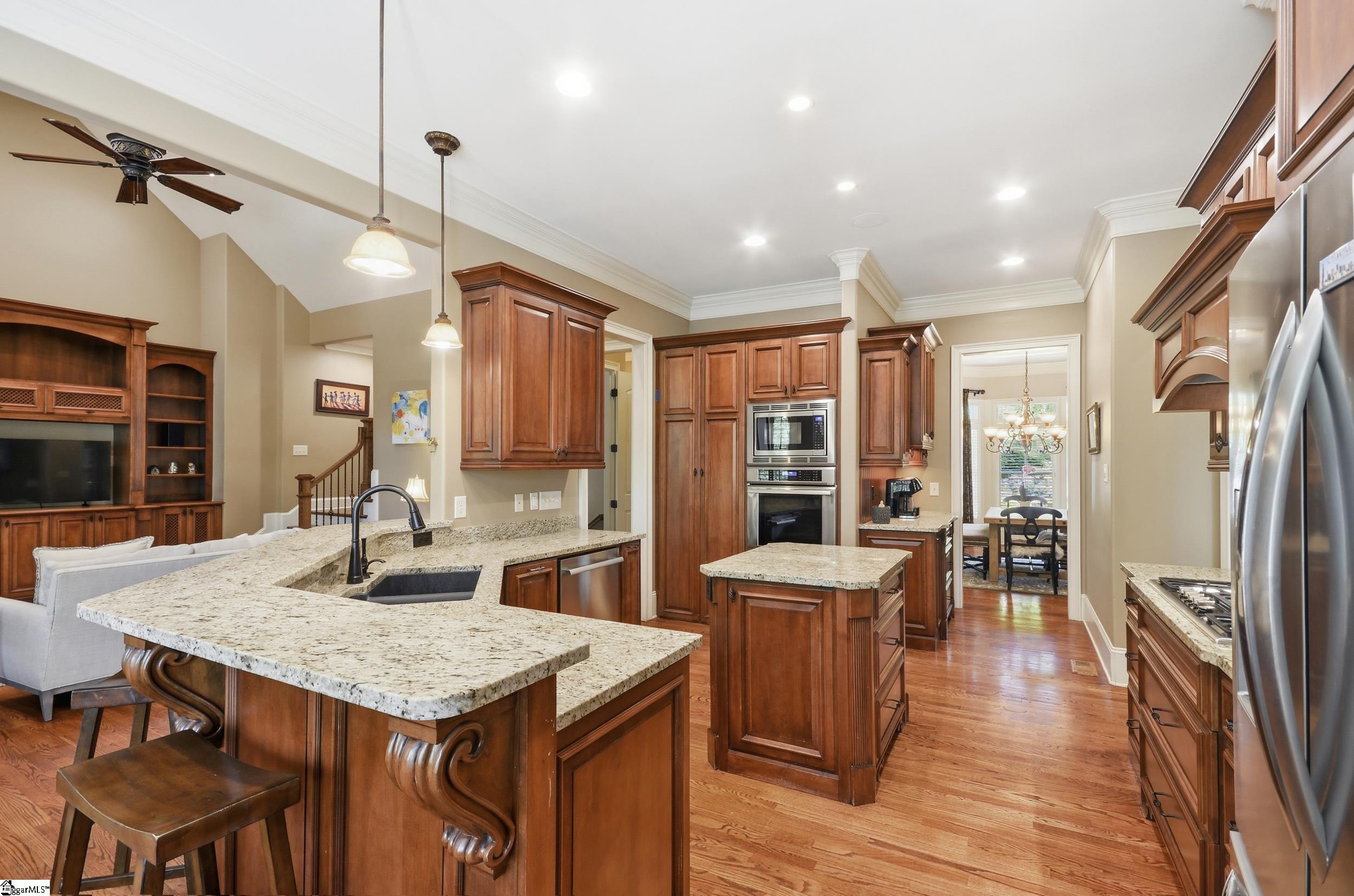 9 Collins Crest Court Greenville, SC 29607 - Photo 17 of 48