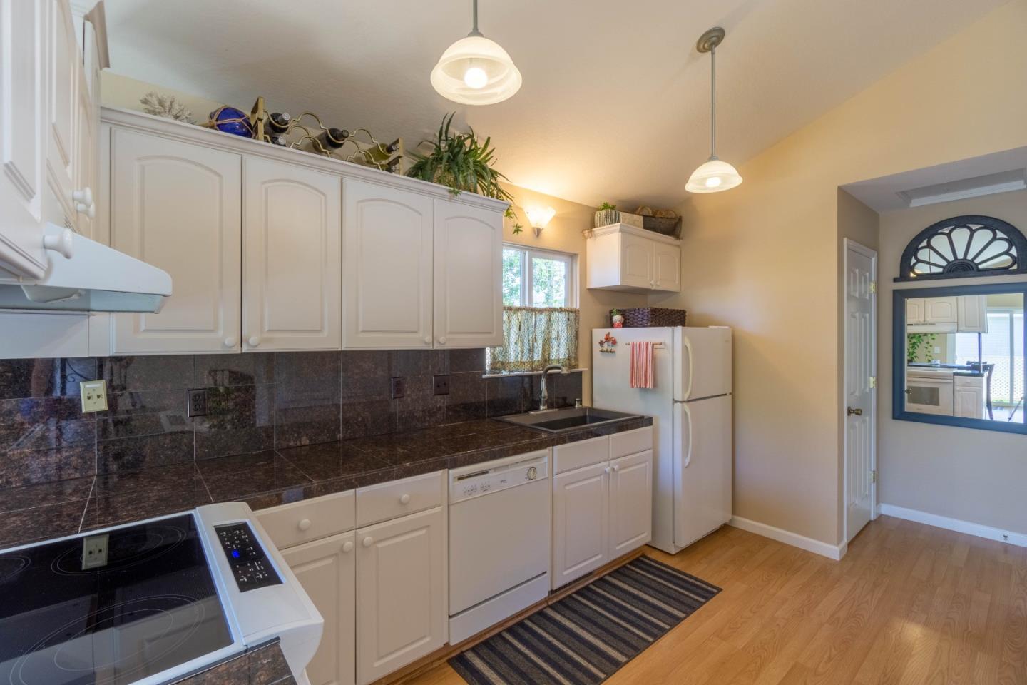 135 Bennett Road Aptos, CA 95003 - Photo 3 of 18 Gallery Image 3