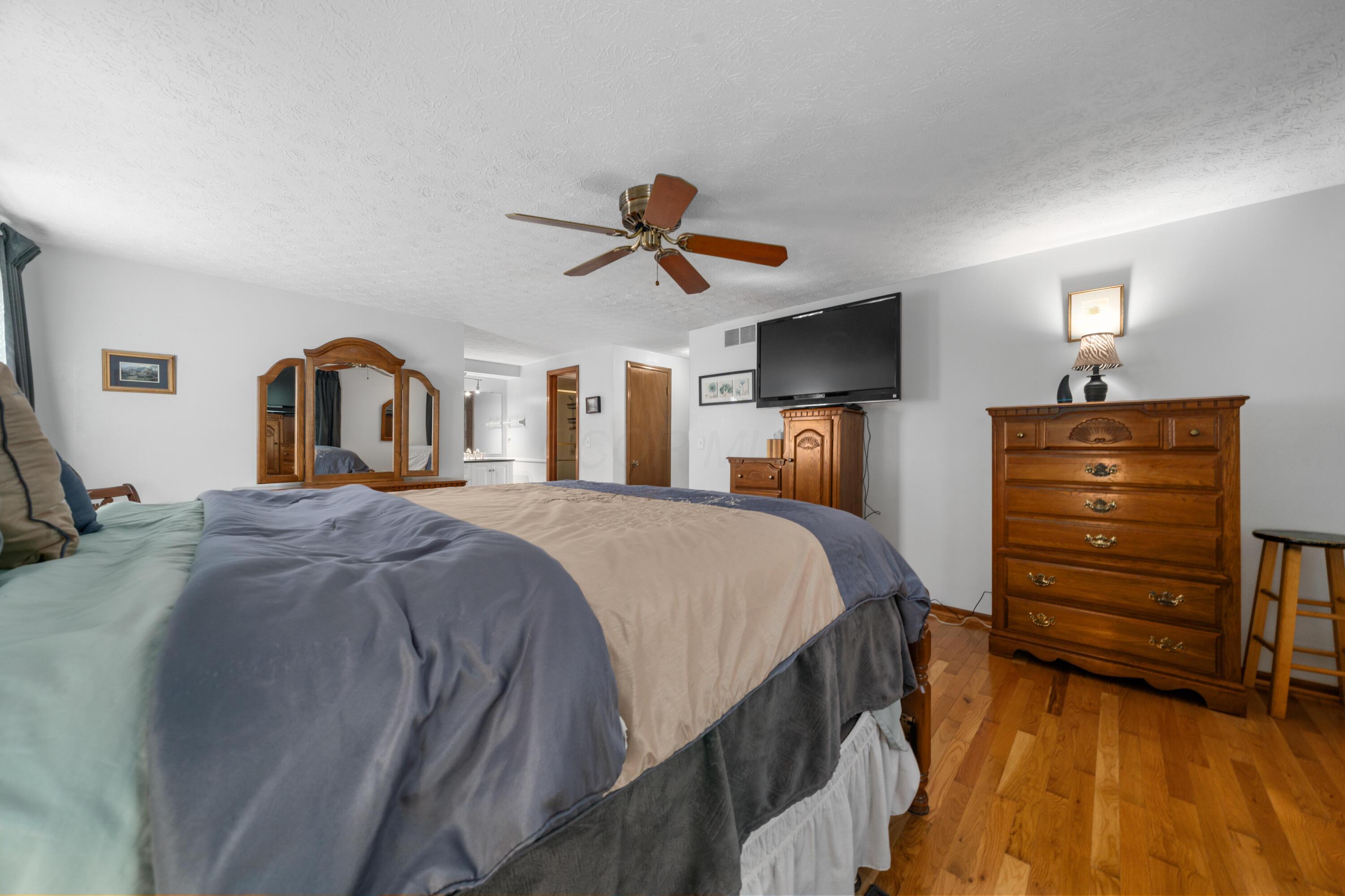 639 Link Road Whitehall, OH 43213 - Photo 43 of 73 43-print-DSC04471