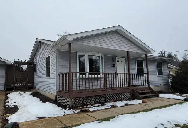 $2,100 | 3539 East Street, Hartland, MI 48353