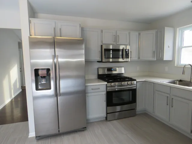 $2,100 | 3539 East Street, Hartland, MI 48353