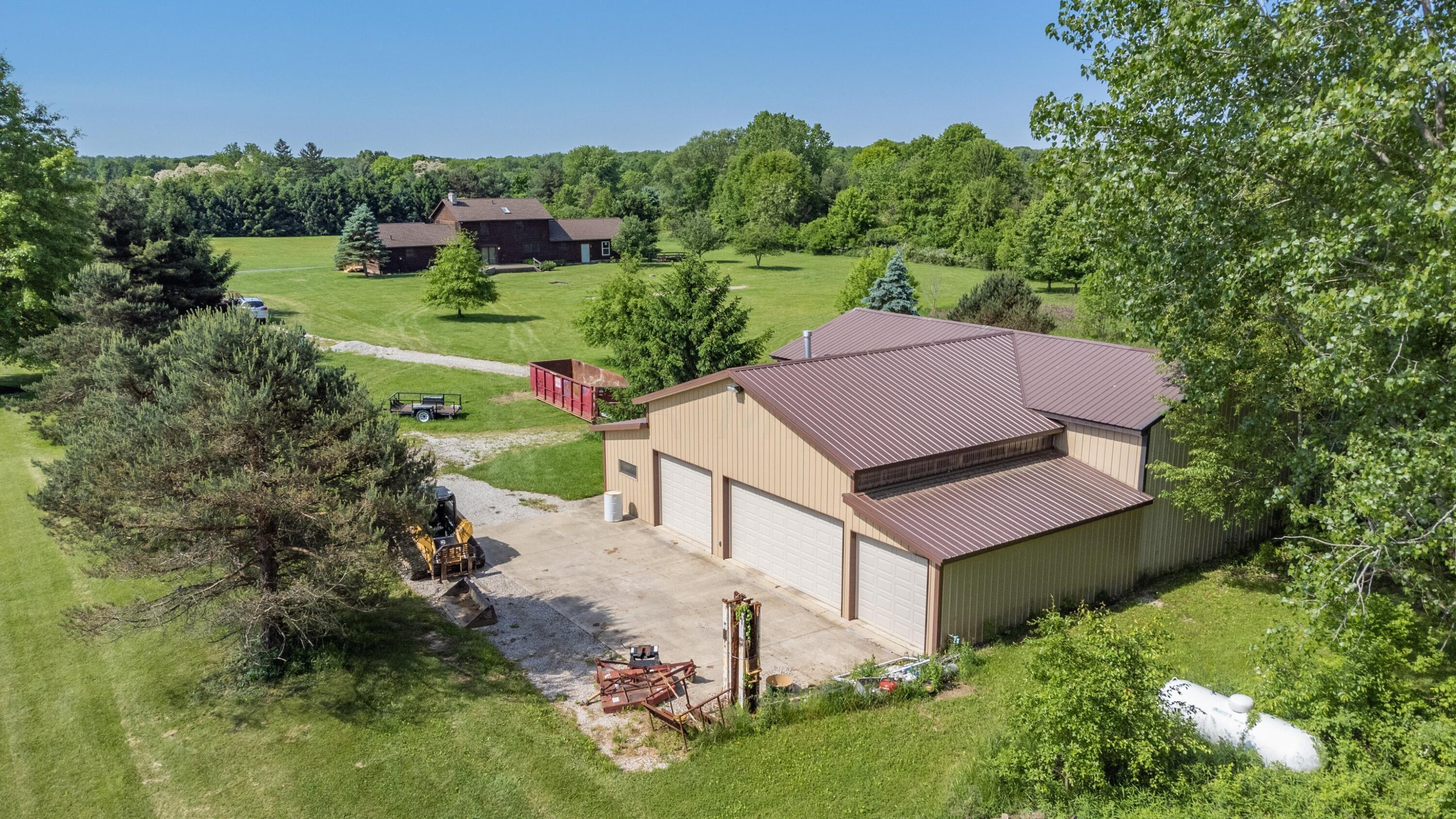 6305 Dustin Road Galena, OH 43021 - Photo 6 of 30 DJI_0692