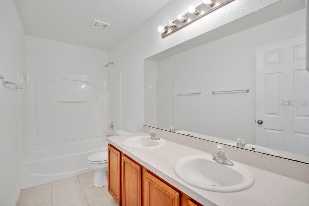 161 Walnut Crest Run Sanford, FL 32771 - Photo 12 of 17
