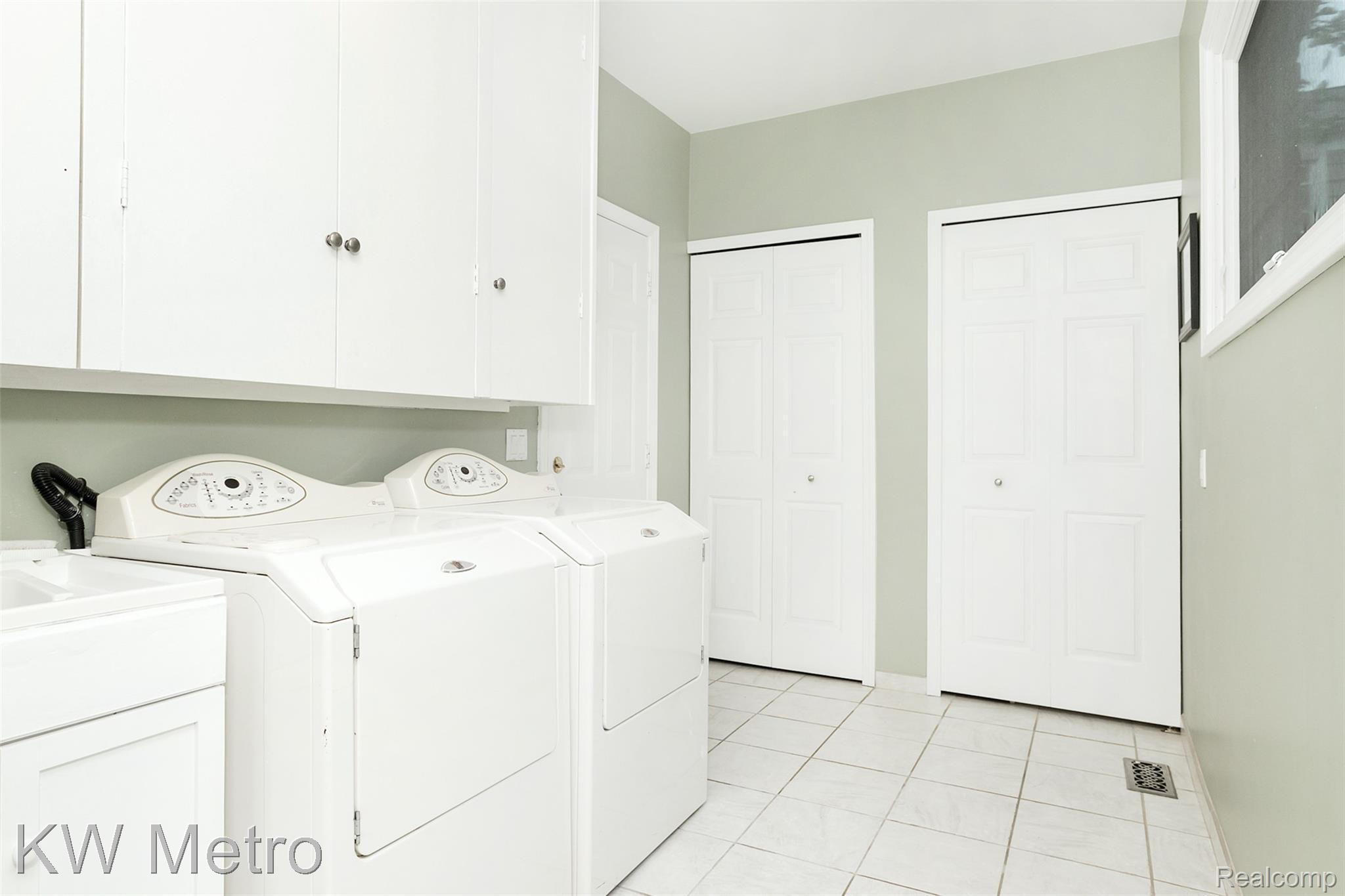 31338 Old Cannon Road Franklin, MI 48025 - Photo 19 of 40 Old Cannon-18.jpg