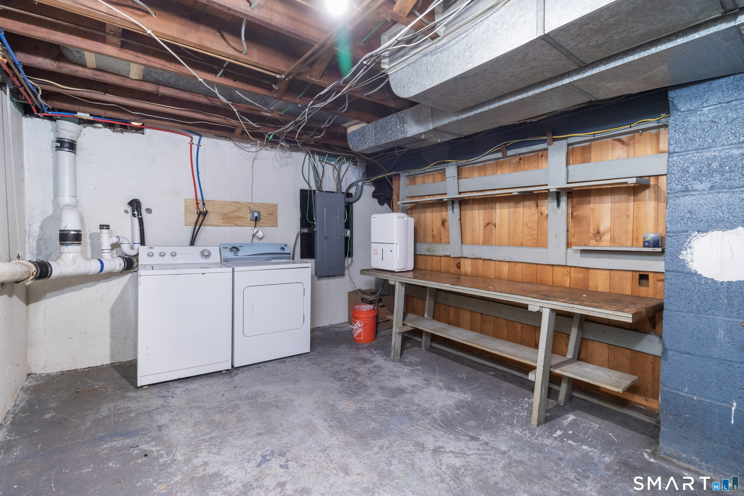 69 Spring Garden Avenue Waterbury, CT 06708 - Photo 22 of 33