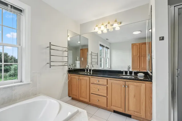 $990,000 | 1 Squire Armour Road, Windham, NH 03087