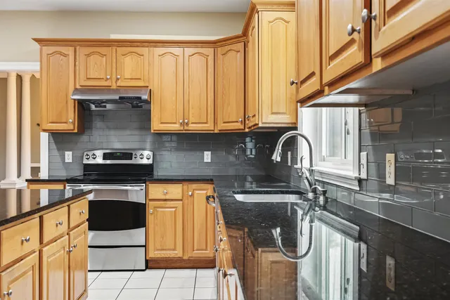 $990,000 | 1 Squire Armour Road, Windham, NH 03087