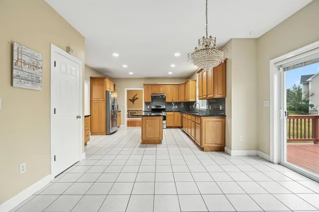 $990,000 | 1 Squire Armour Road, Windham, NH 03087