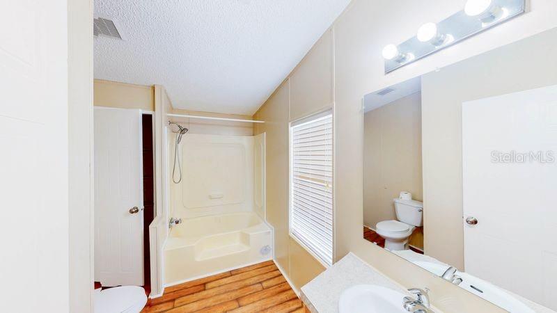 6449 Durant Road Plant City, FL 33567 - Photo 8 of 19