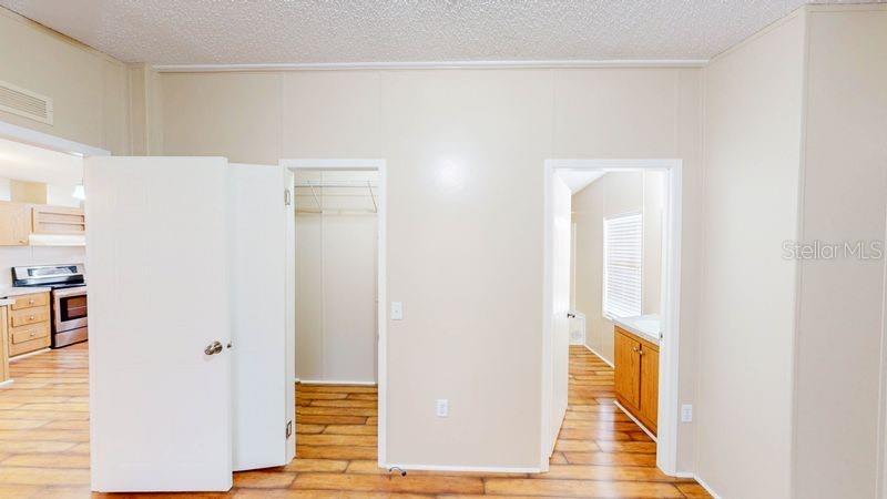 6449 Durant Road Plant City, FL 33567 - Photo 9 of 19