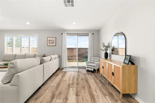 $739,900 | 5448 La Bodega Way, Fontana, CA 92336