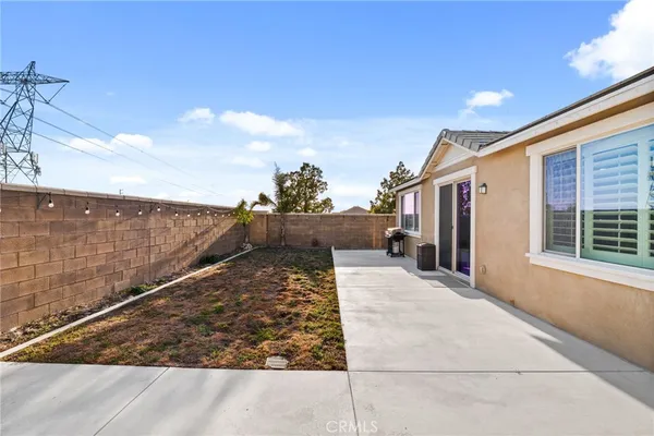 $739,900 | 5448 La Bodega Way, Fontana, CA 92336