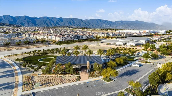 $739,900 | 5448 La Bodega Way, Fontana, CA 92336