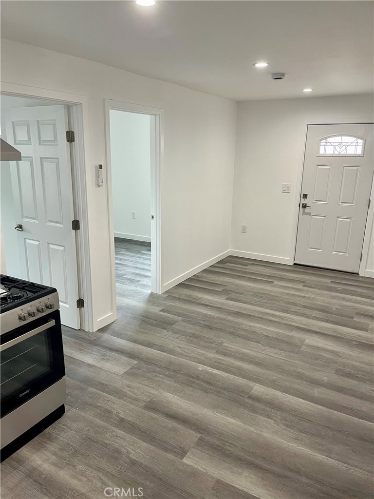 1118 East Arlington Street Compton, CA 90221 - Photo 4 of 9