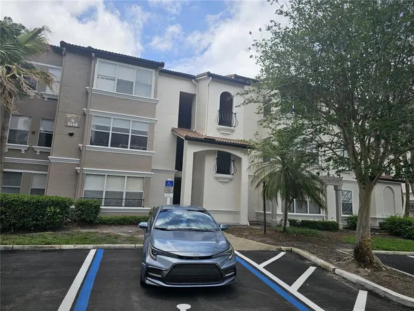 $229,000 | 5132 Conroy Road, Unit 932, Orlando, FL 32811