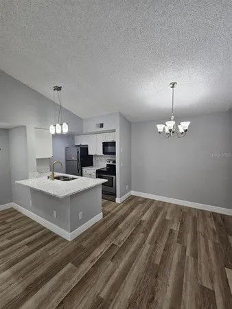 $229,000 | 5132 Conroy Road, Unit 932, Orlando, FL 32811