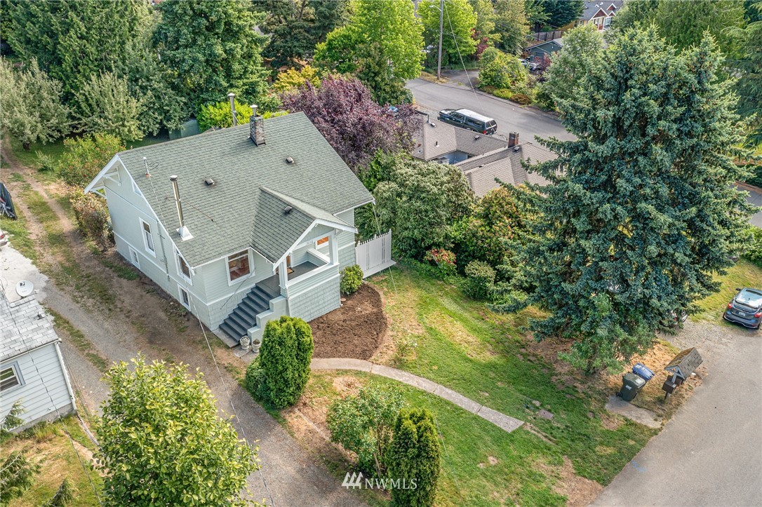916 Southwest 4th Place Renton, WA 98057 - Photo 23 of 33