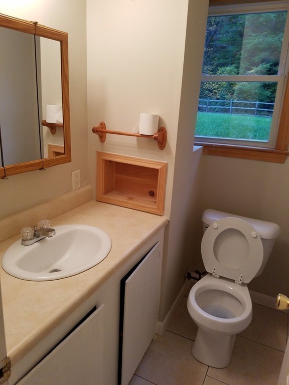 70 Valley View Road Leominster, MA 01453 - Photo 25 of 27 Gallery Image 25