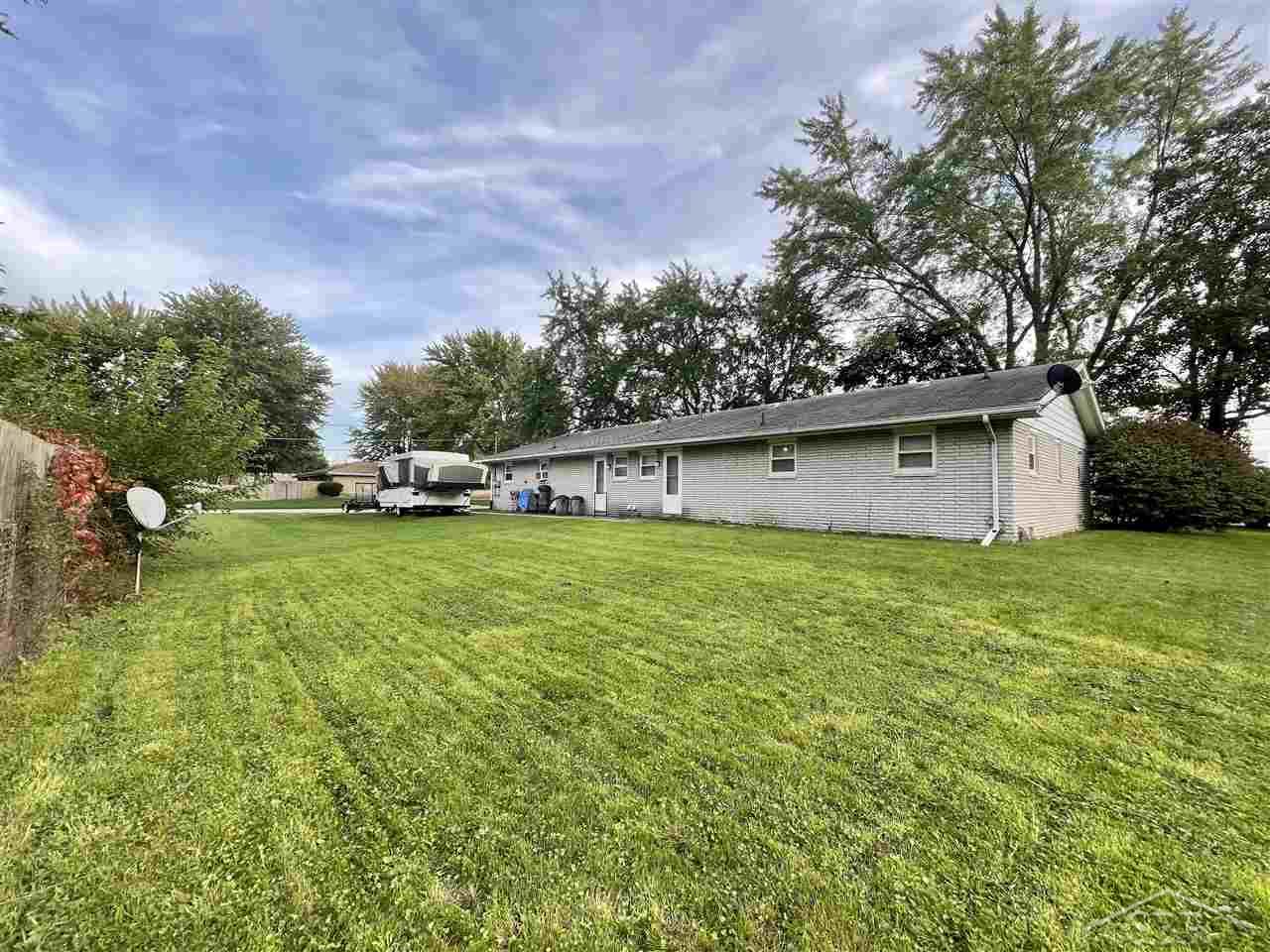 806 Schust Road Saginaw, MI 48604 - Photo 15 of 15 Backyard