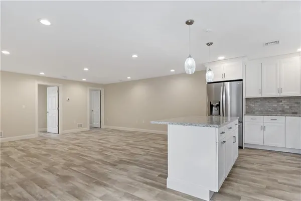 $2,300 | 595 St Paul Street, Unit 1, North Smithfield, RI 02896