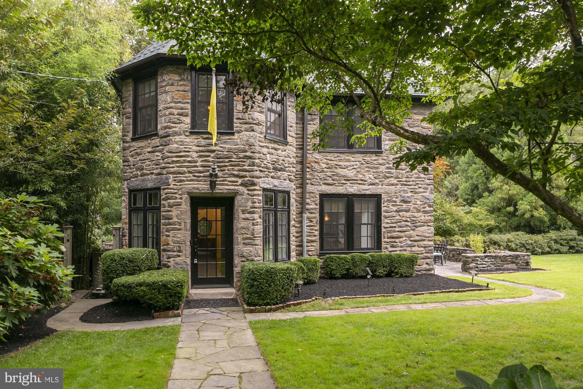 9159 Green Tree Road Philadelphia, PA 19118 - Photo 1 of 37 Gallery Image 1