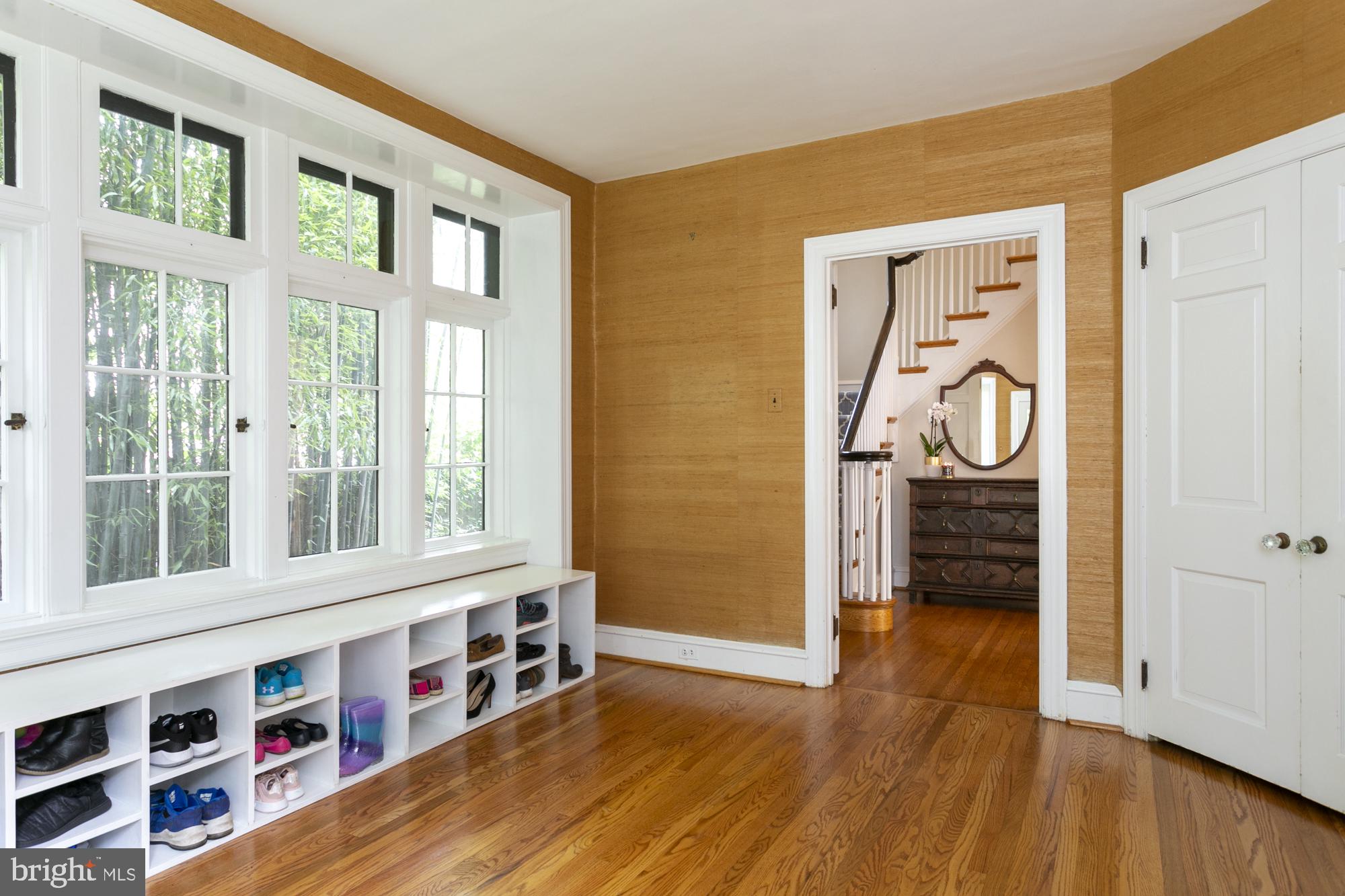 9159 Green Tree Road Philadelphia, PA 19118 - Photo 11 of 37 Gallery Image 11